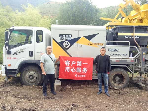 小型混凝土車載泵 小型混凝土車載泵